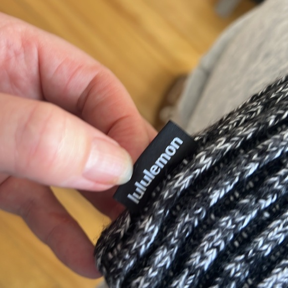 Lululemon Fleece-lined Knit Beanie - Picture 2 of 5
